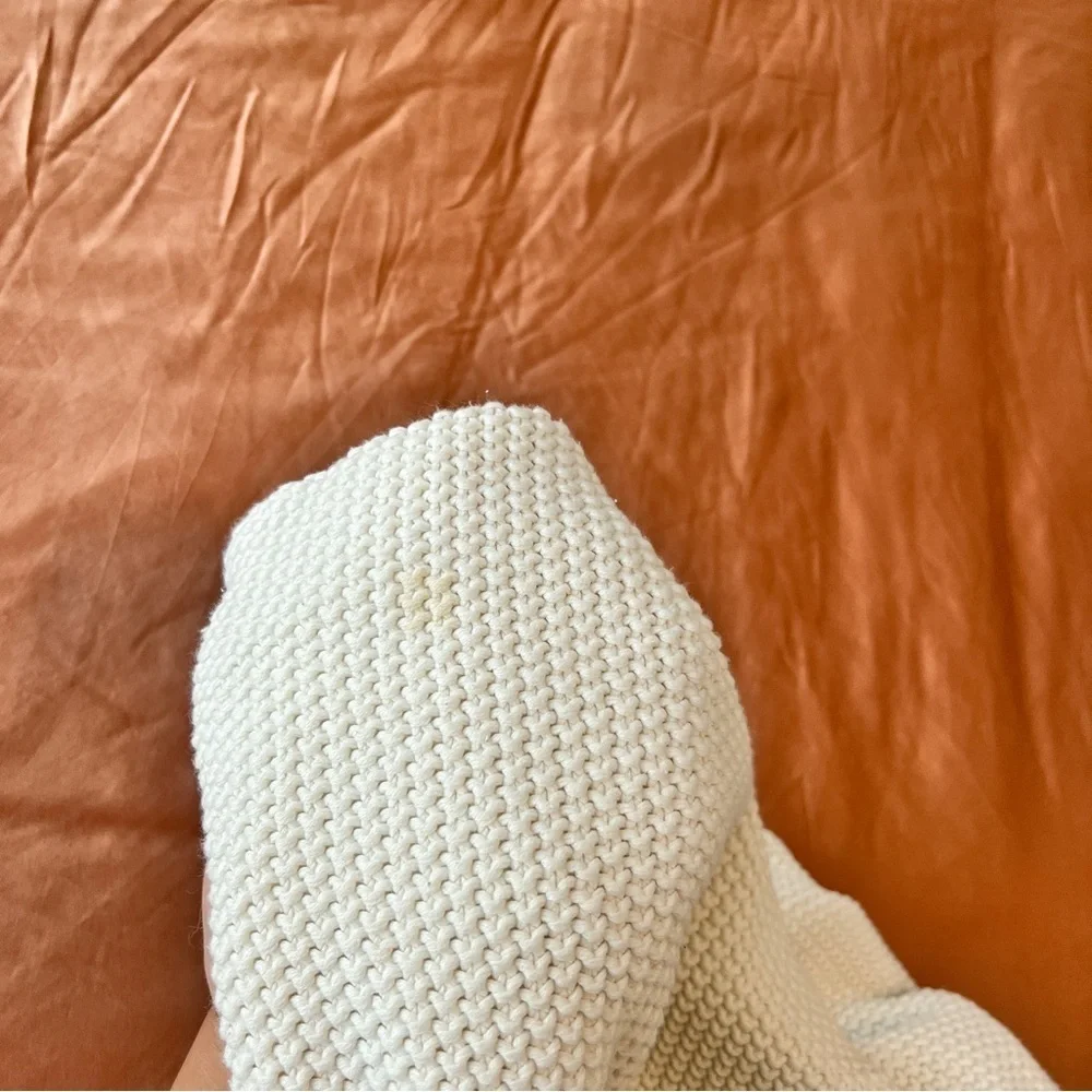 Pottery Barn Cream Needle Waffle Weave Pillow Covers (2) 26x26”